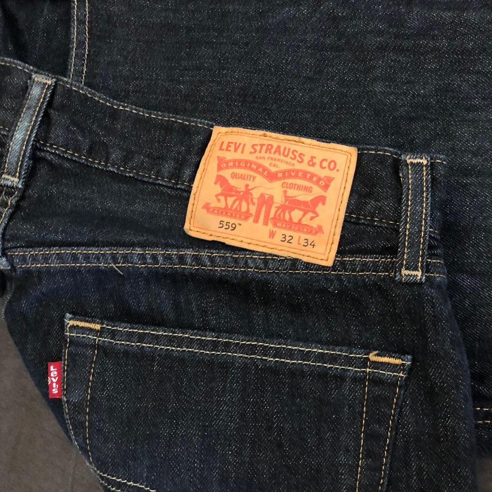Men's Levi Jeans - Straight Leg